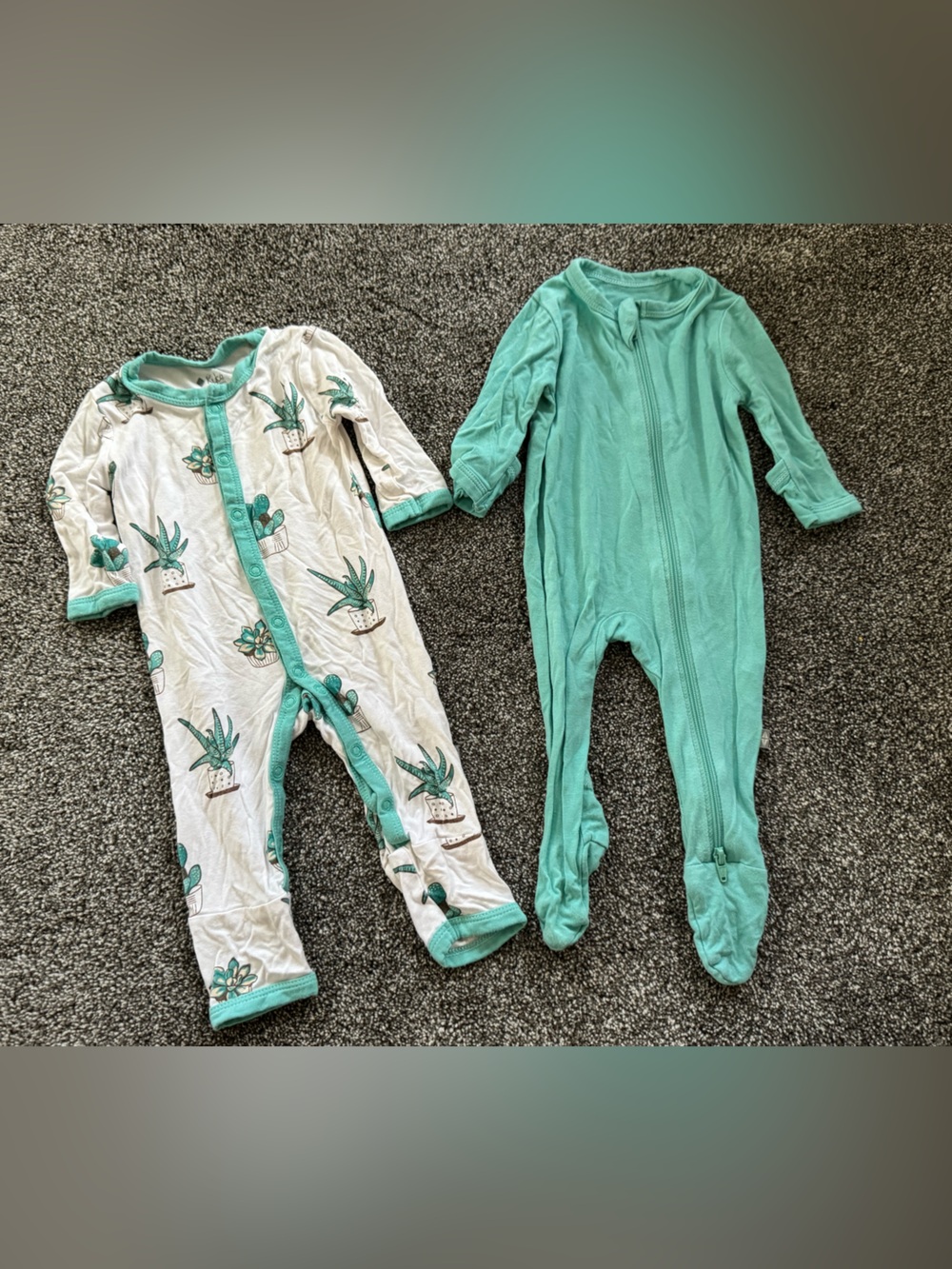 2-pc. Lot Kyte Baby Bamboo Zippered Footie & Snap Romper Unisex Size NB Bundle